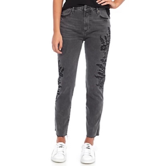 FREE PEOPLE We The Free OB737354 Embroidered Girlfriend Jeans Size 29 - Picture 4 of 16